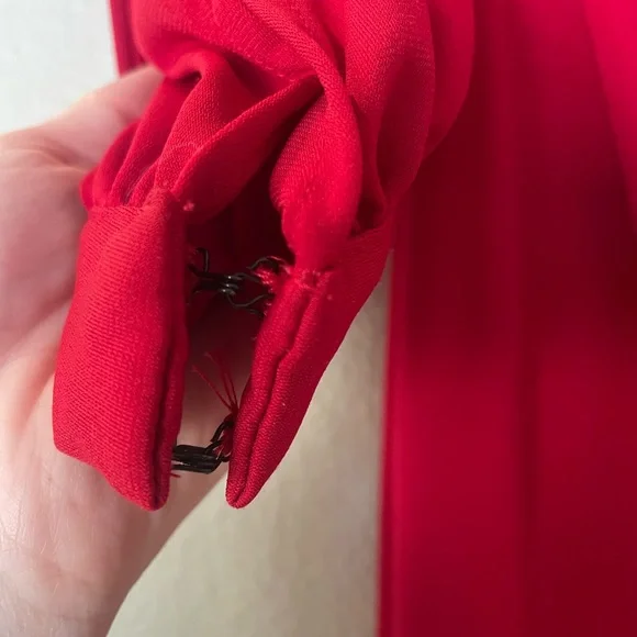 Low back Red Dress - Picture 2 of 7